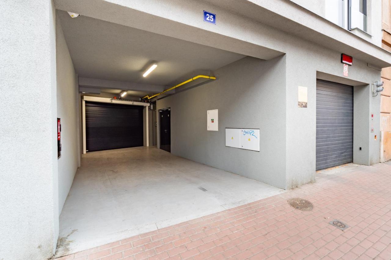 Studio Brand New Apartment #28 In New Building With Free Parking In City Center Πράγα Εξωτερικό φωτογραφία