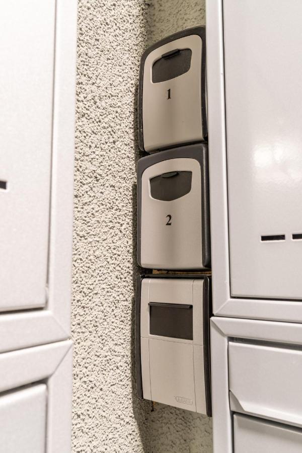 Studio Brand New Apartment #28 In New Building With Free Parking In City Center Πράγα Εξωτερικό φωτογραφία